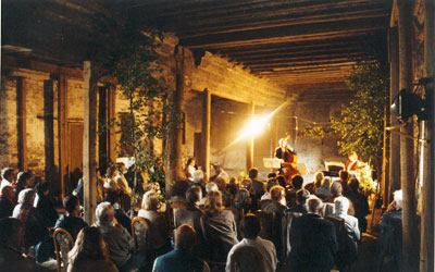 Das Rittergut in Flammen