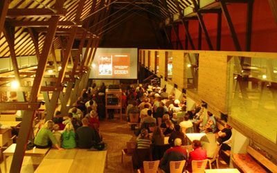 Helga Seidel begleitet am Piano