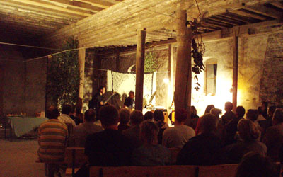 Das Rittergut in Flammen